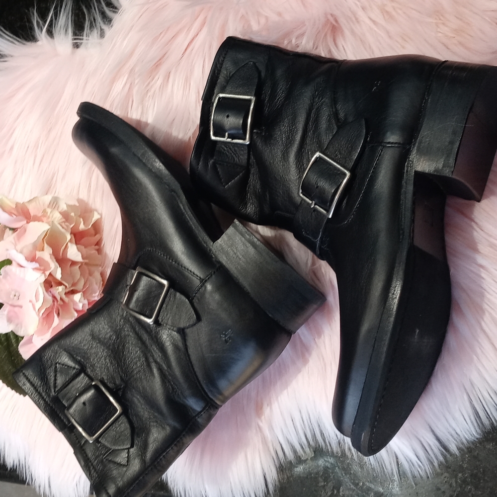 Frye genuine leather black boots size 7